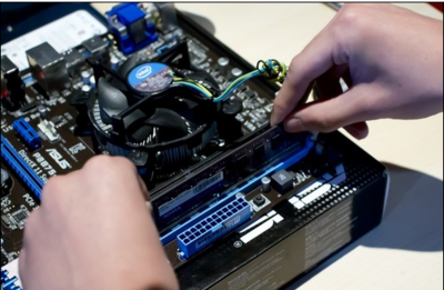 计算机硬件安装指南 如何正确安装显卡和内存条