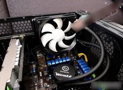 水冷散热器安装详细教程 一步步教你正确安装CPU水冷散热器